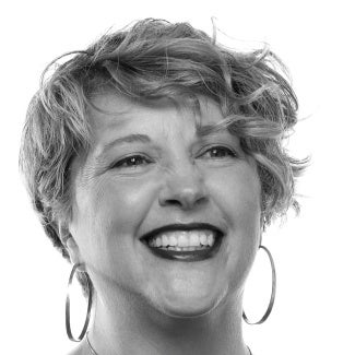 Ana Calhoun headshot